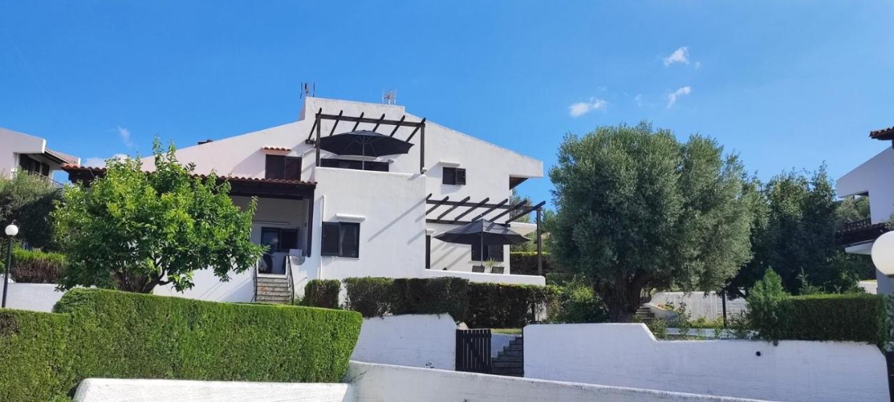 Trikorfo Bungalows Gerakini Exteriör bild