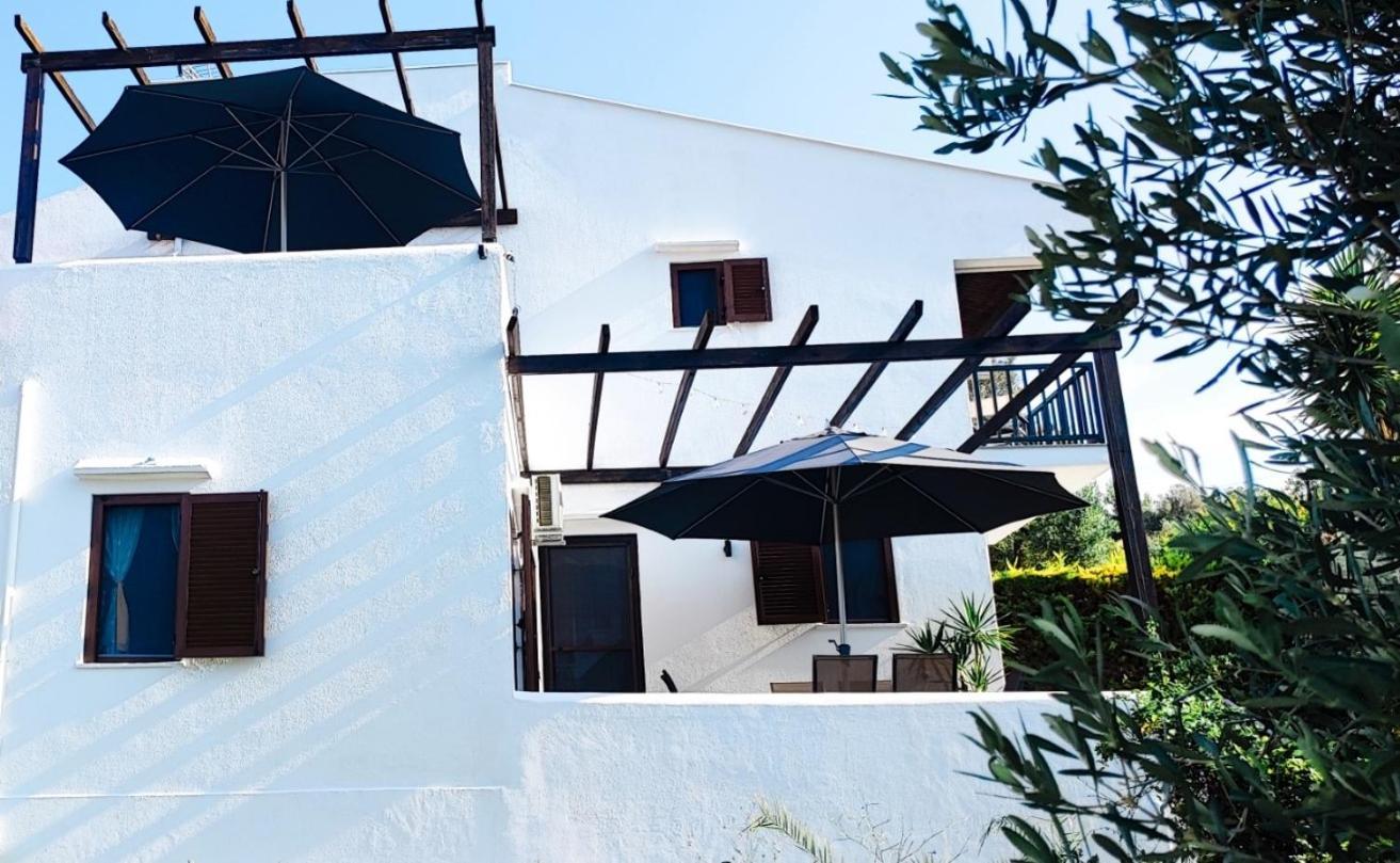 Trikorfo Bungalows Gerakini Exteriör bild